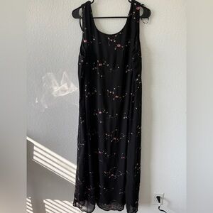 Black and Pink Sleeveless Maxi Dress with Scoop Neck